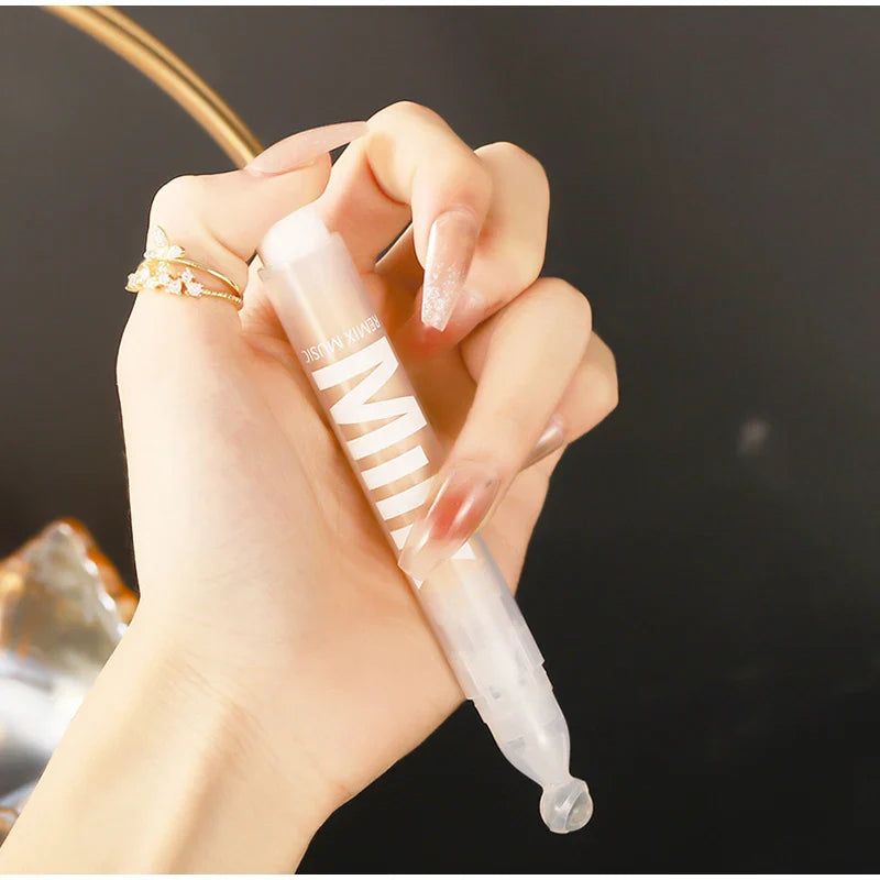 Milk Presses Brightening Concealer Pen